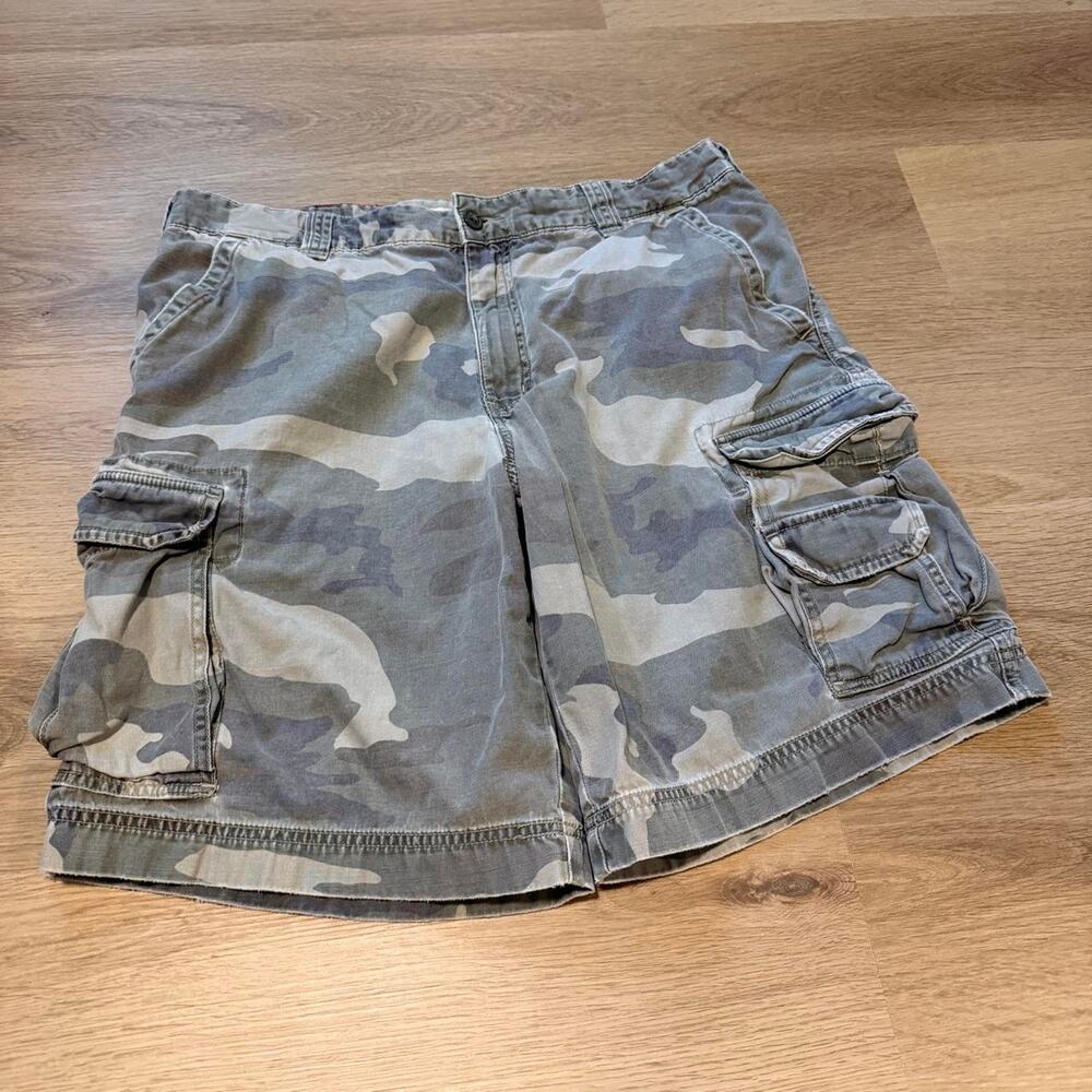 Y2K Cargo Supply Camo Cargo Shorts Mens Size 38 Cotton Multi-Pocket Utility Wear